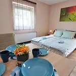 Lägenhetshotell Thermal - Fsz 3*